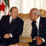 Boualem Bessaih avec le président Bouteflika. New Press